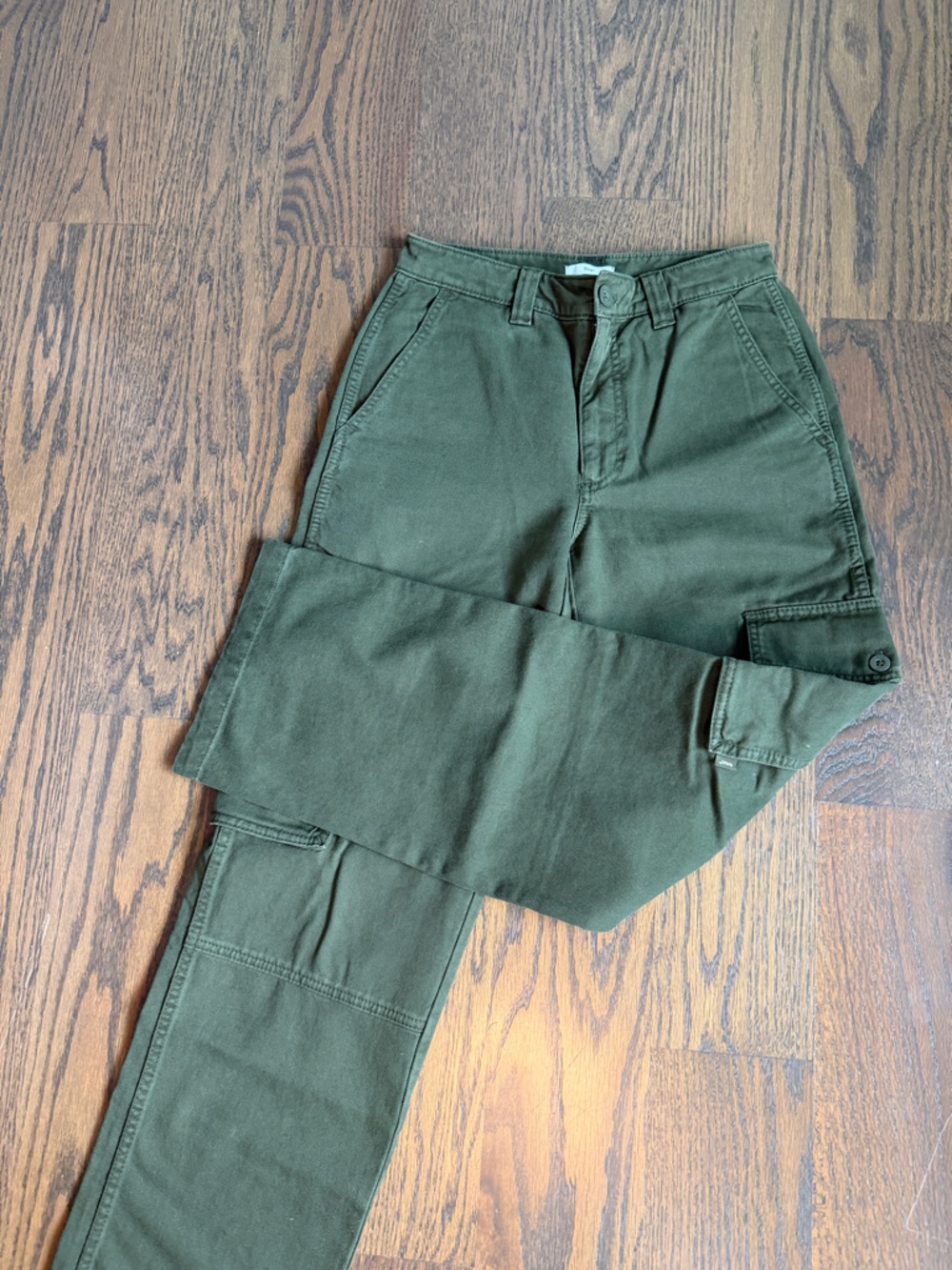 TNA Military-Inspired Slim Cargo Pants in Olive